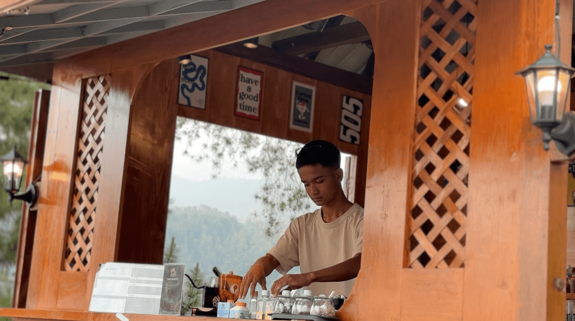 Bar Bukit Ngambang